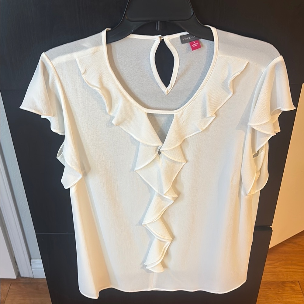 Vince Camuto Cream Flutter Sleeve Ruffled Blouse